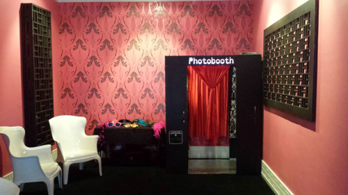 Glam-Photobooths-the-booth.jpg