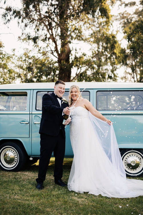 Kombi_Love_-_Amanda_2.png